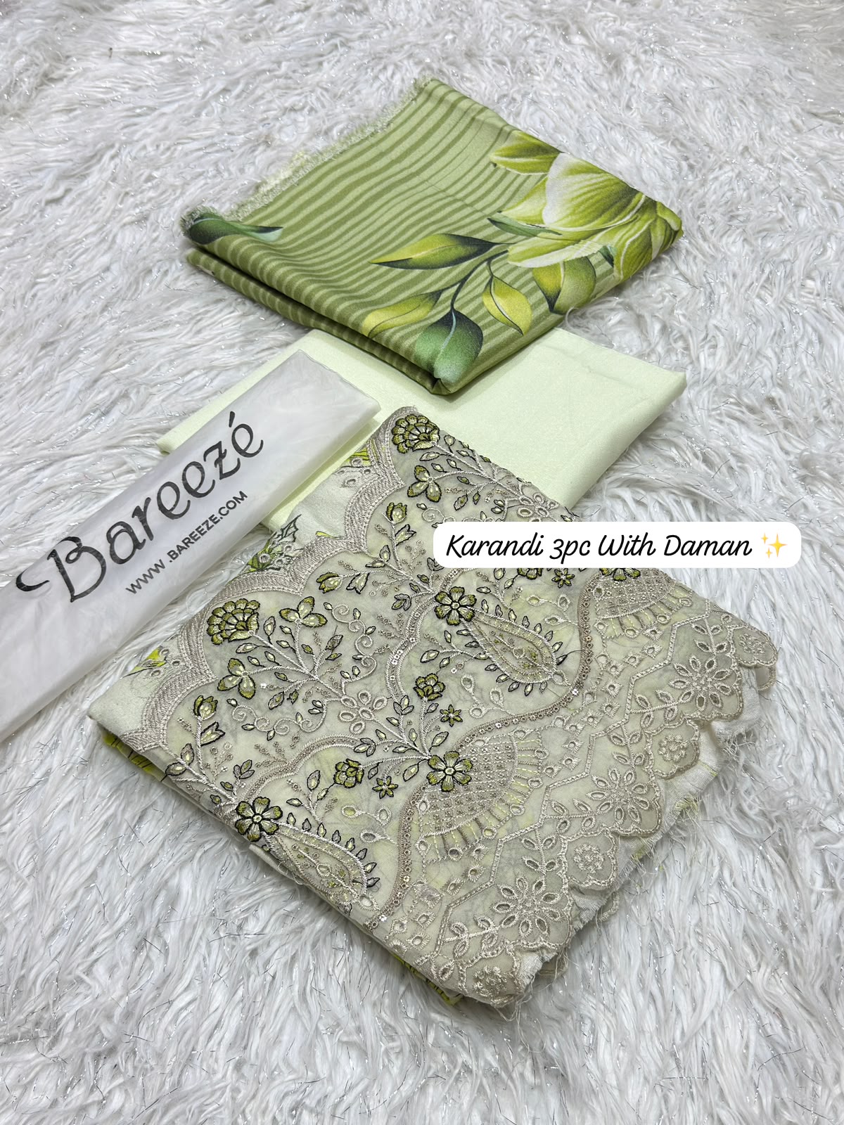 Bareeze Premium Printed Airjet Karandi 3-Piece Collection